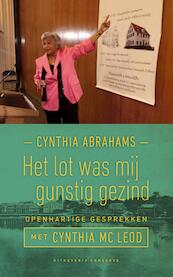 Het lot was mij gunstig gezind - Cynthia Abrahams (ISBN 9789054294467)