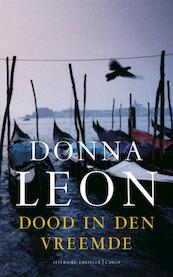 Dood in den vreemde - Donna Leon (ISBN 9789023434603)